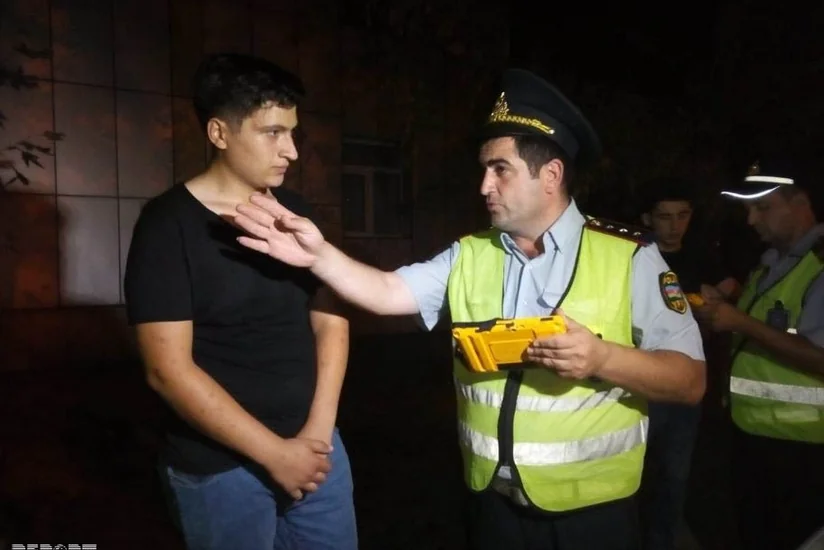 Mingəçevirdə piyadalara qarşı reyd keçirilib, 35 nəfər cərimələnib - FOTO