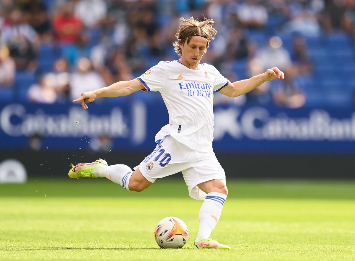 Real Madrid Modriçlə müqaviləni uzadır