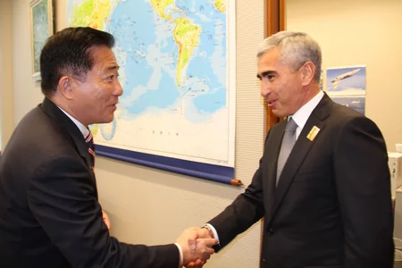 Azerbaijani presidential aide meets with advisor to Japanese PM