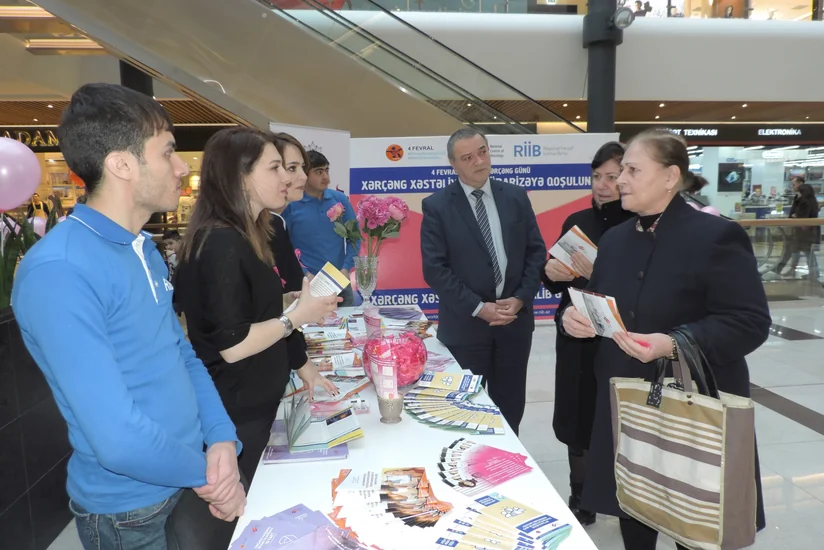 RİİB və Milli Onkologiya Mərkəzi xərçəng xəstəliyi ilə bağlı maarifləndirmə aksiyası keçirib