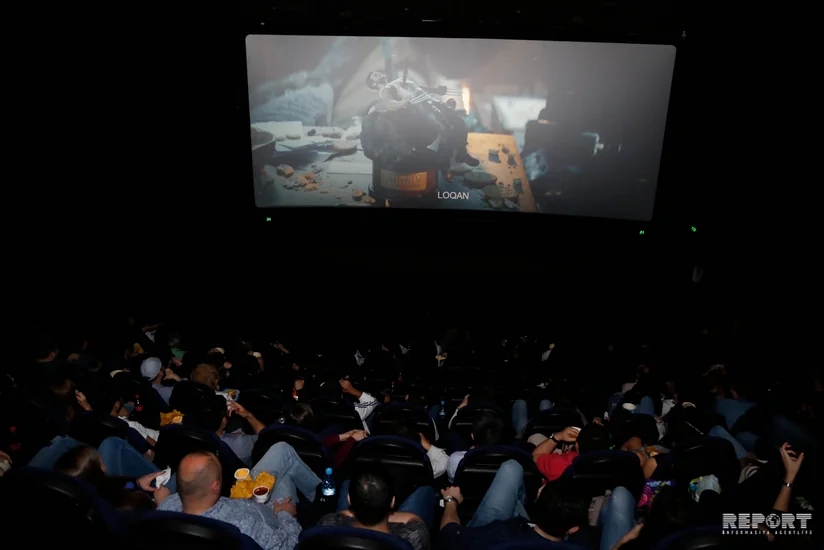В CinemaPlus Ganjlik Mall прошел предпремьерный показ фильма Deadpool - ФОТО