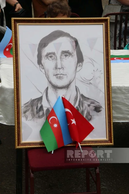 Milli Qəhrəman İsgəndər Aznaurovun büstü yenilənib