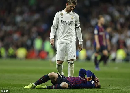 Барселона одолела Реал в гостевом матче испанской Примеры - ОБНОВЛЕНО