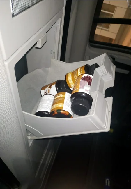 Gömrük nəzarətindən gizlədilən dərman preparatları aşkarlanıb