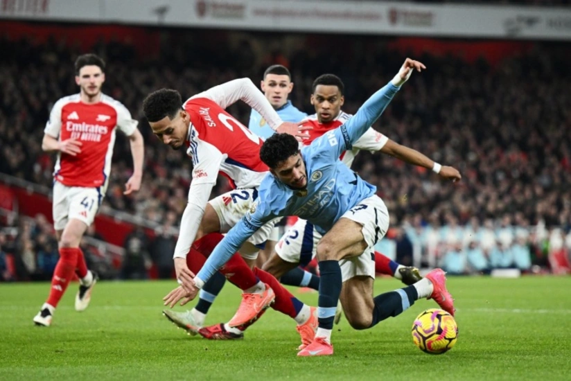 İngiltərə çempionatı: Arsenal Mançester Sitini darmadağın edib