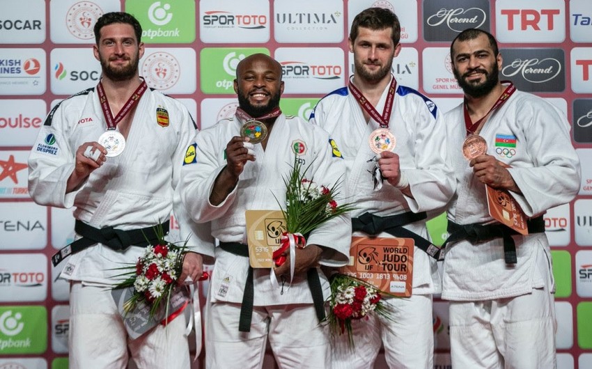 Böyük Dəbilqə: Elmar Qasımov bürünc medal qazanıb