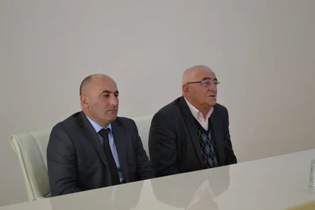 Azərsu rəhbərliyi Kürdəmirdə vətəndaşları qəbul edib