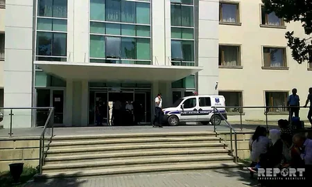Lənkəranda aptekin vitrin şüşələrinin üstünə yıxılan kişi ölüb - YENİLƏNİB - FOTO - VİDEO
