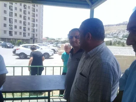 Səbail RİH-nin başçısı Jurnalistlər binasının sakinləri ilə görüşüb
