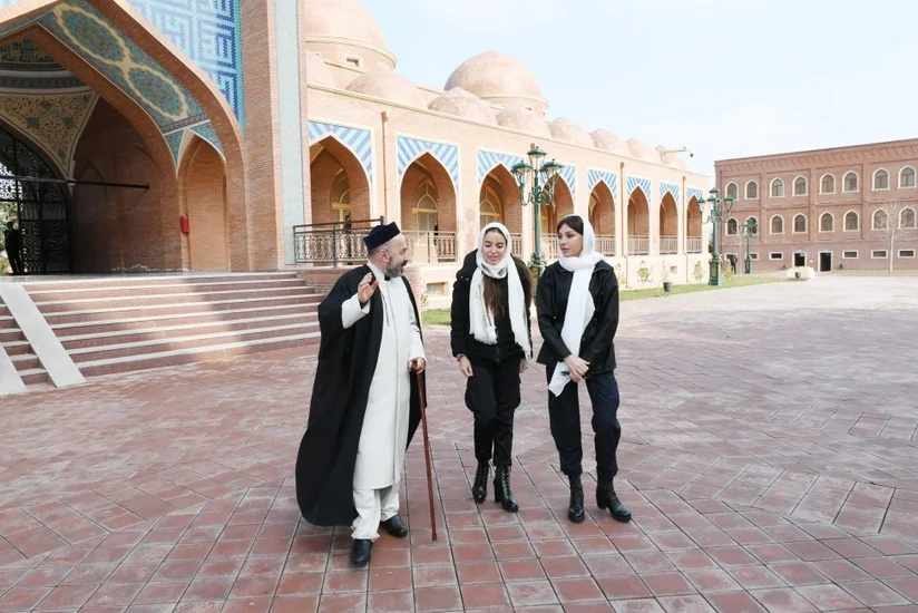 First Vice-President Mehriban Aliyeva visited Imamzade religious complex in Ganja