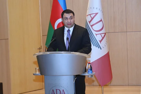 ADA Universitetində Diplomatik Protokol Bələdçisinin təqdimat mərasimi keçirilib - YENİLƏNİB