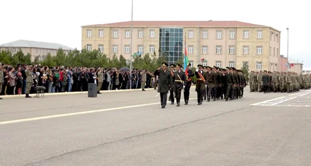 Naxçıvanda gənc əsgərlər xidmət yerlərinə yola salınıblar
