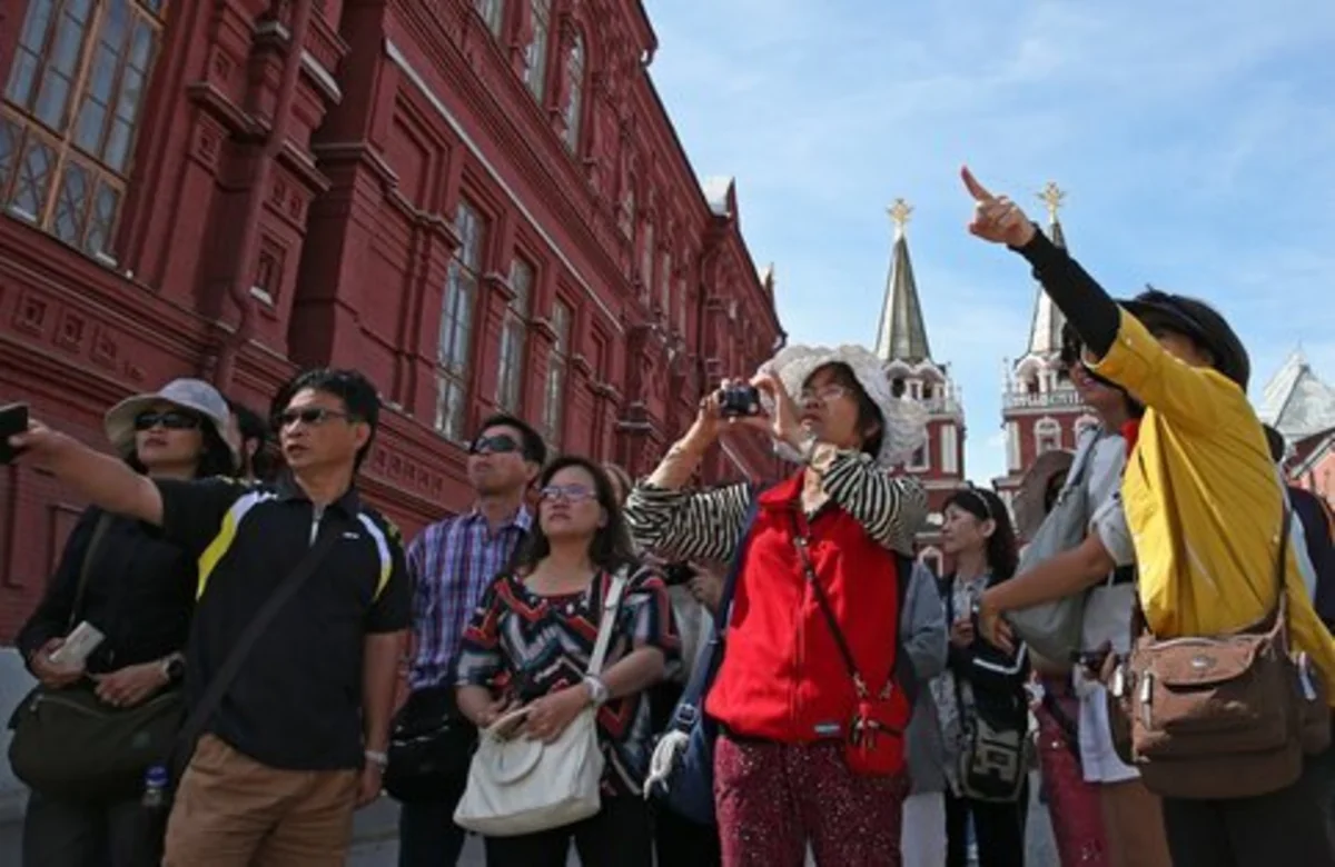Moscow: Over 20 Chinese tourists hid from doctors