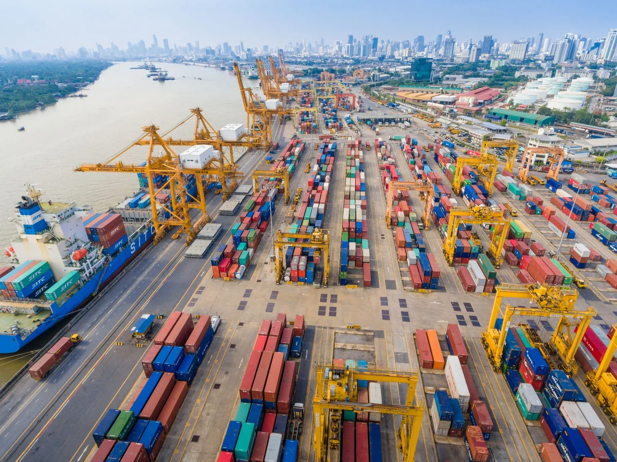 Азербайджан стал вторым экспортным партнером Грузии