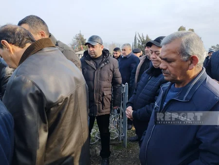 Türkiyədə zəlzələdə həlak olan azərbaycanlı iş adamı Salyanda dəfn olunub - YENİLƏNİB