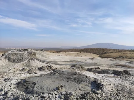 Bakıda və Abşeronda bəzi evlər vulkandan kritik məsafədə yerləşir - MÜSAHİBƏ