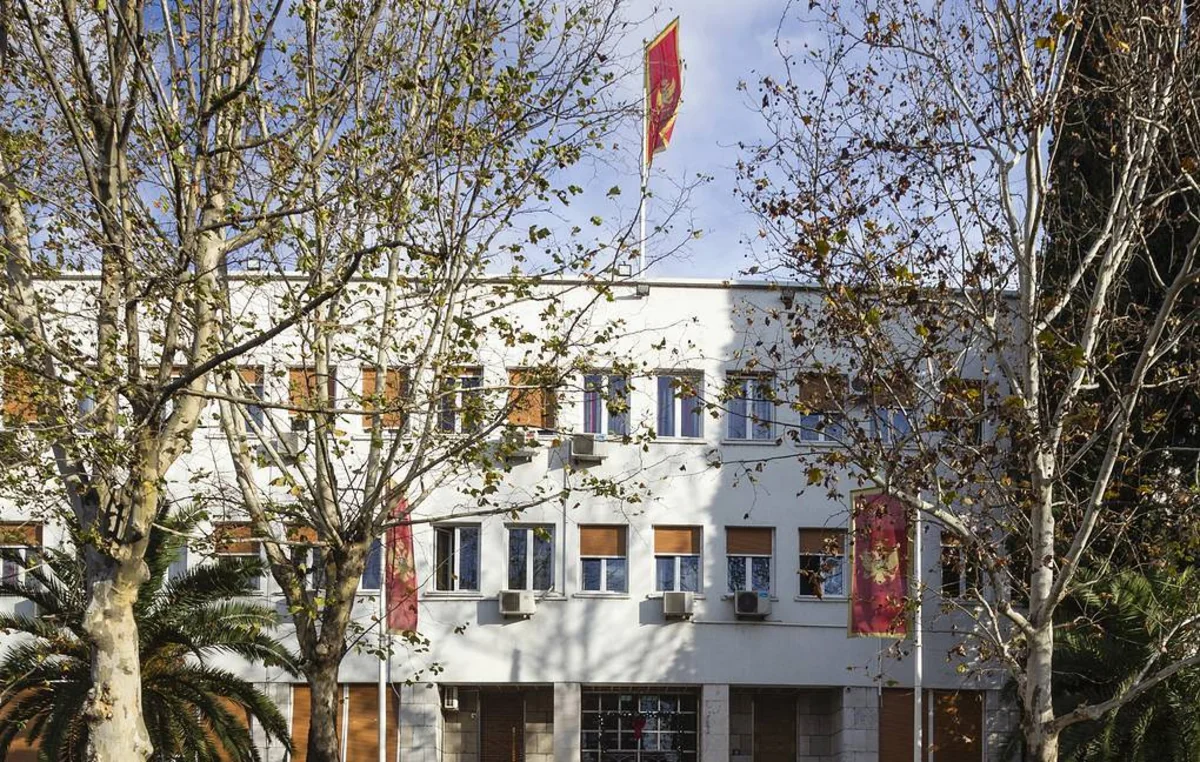 Monteneqro parlamenti qalmaqallı Din azadlığı haqqında qanunu təsdiqləyib