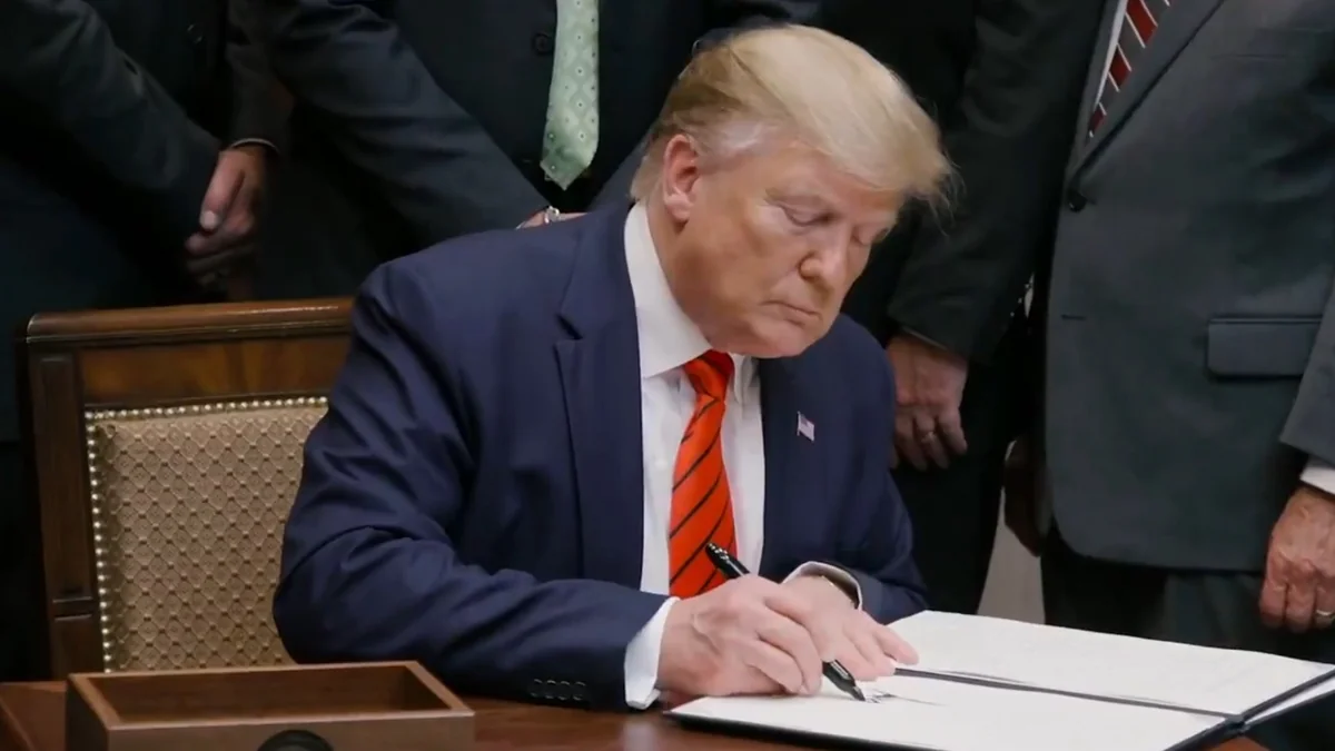 Trump signs executive order establishing Iron Dome missile defense system in US