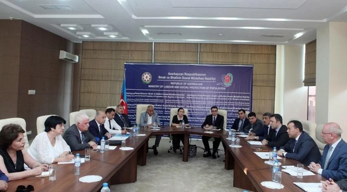 ƏƏSM yanında İctimai Şuranın işçi qrupunun özünüməşğulluğun təmin edilməsinə dair yığıncağı keçirilib