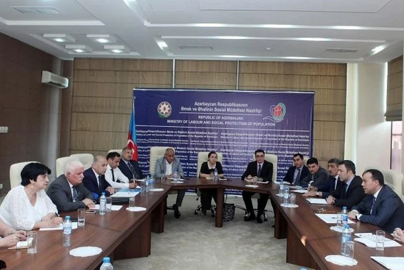 ƏƏSM yanında İctimai Şuranın işçi qrupunun özünüməşğulluğun təmin edilməsinə dair yığıncağı keçirilib