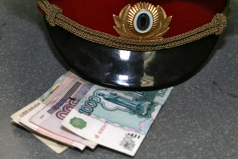​Azərbaycanlı Rusiyada polisə rüşvət təklif etdiyinə görə cərimə olunub