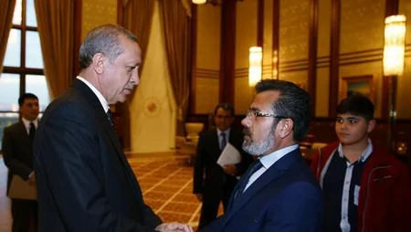 Türkiyə prezidenti Özgecan Aslanın ailə üzvlərini qəbul edib