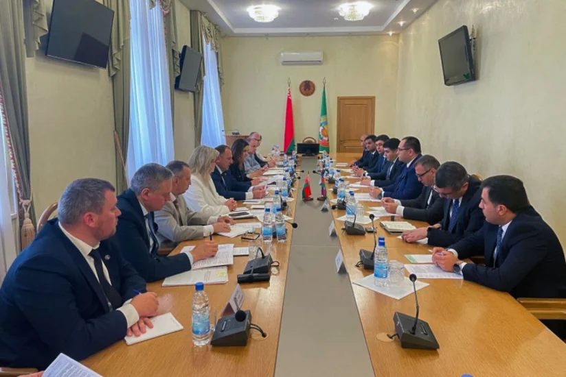 Azərbaycan Belarusun aqrar şəhərcik və sənaye kompleksi təcrübəsi ilə tanış olub