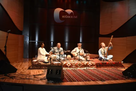 VI Beynəlxalq Musiqi Festivalının “Muğam axşamı” konserti olub