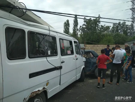 Bərdədə mikroavtobus avtomobillə toqquşub, ölən var - FOTO - VİDEO - YENİLƏNİB