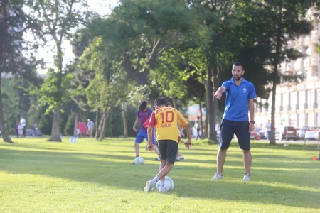 Heydər Əliyev Mərkəzinin parkında uşaqlar arasında futbol turniri olub