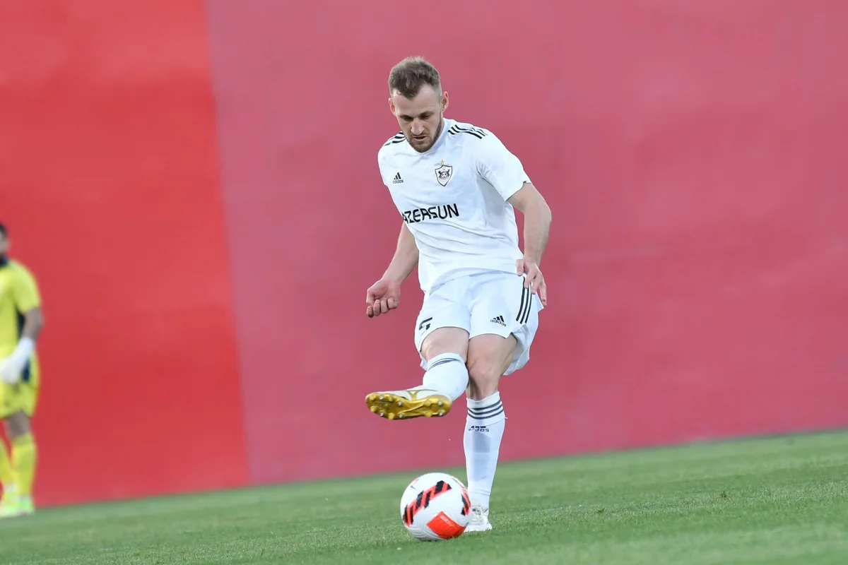 Maksim Medvedev Qarabağda 500-cü oyununu keçirib