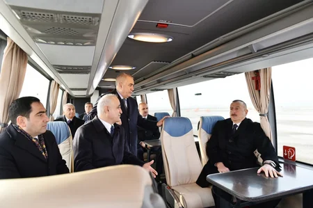 Prezident Bakı Beynəlxalq Dəniz Ticarət Limanı kompleksində RO-RO terminalının açılışında iştirak edib - ƏLAVƏ OLUNUB