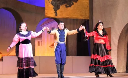 Rusiyanın Böyük Teatrının azərbaycanlı solisti Bakıda səhnəyə çıxıb