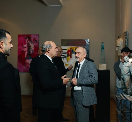 “Metamorfik bağlar:70/30” sərgisinin açılışı baş tutub