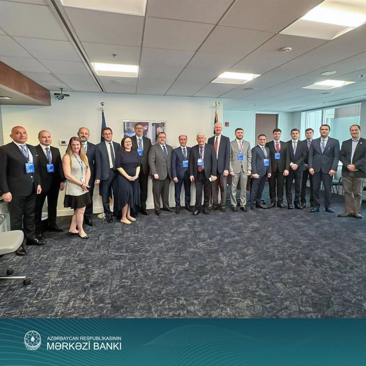 Azerbaijan, US discuss role of commercial banks in their trade
