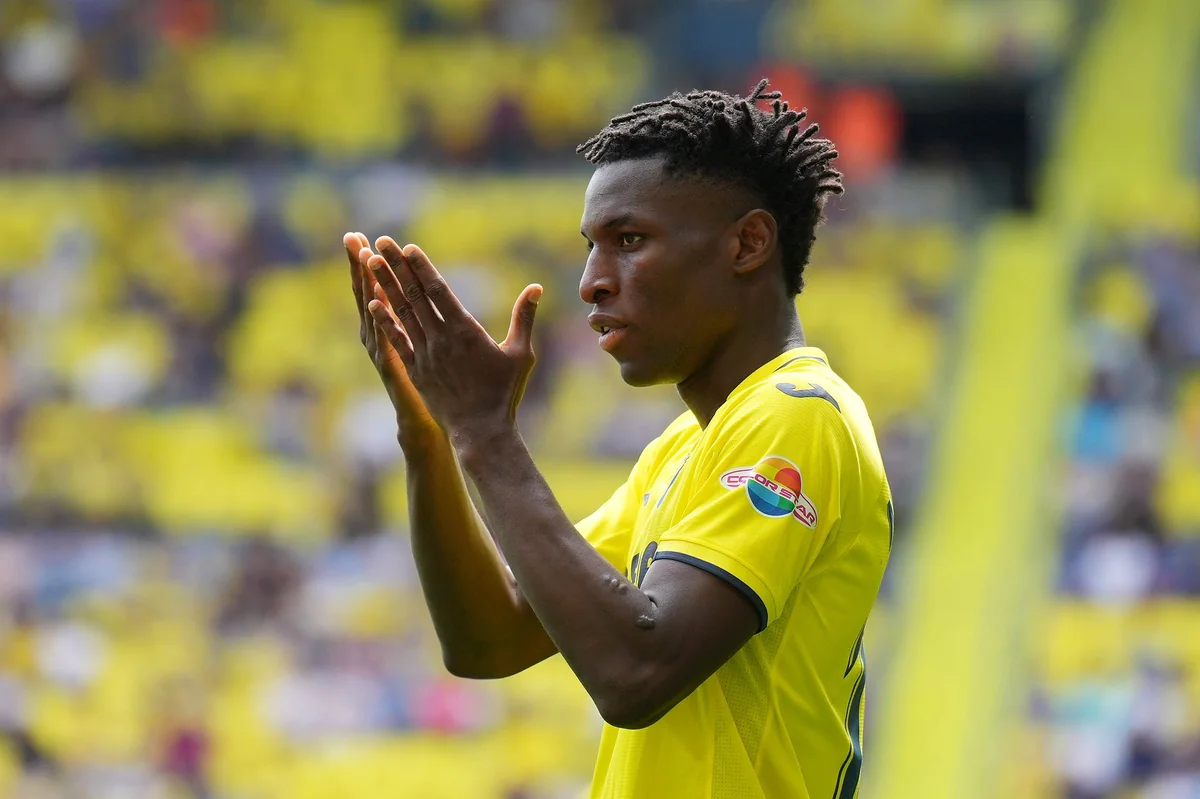 Çelsi seneqallı hücumçu transfer edib