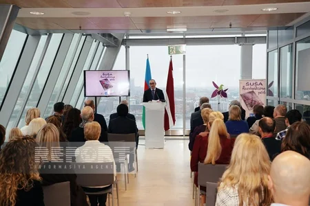 Riqada latış dilində Şuşa haqqında kitabın təqdimatı olub