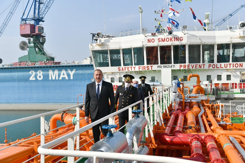 Prezident “Kəlbəcər” neftdaşıyan tankerin istismara verilməsi mərasimində iştirak edib