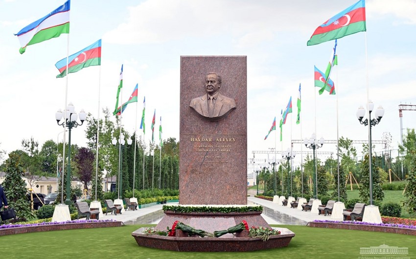 Özbəkistanda Ümummilli Lider Heydər Əliyevin 100 illik yubileyi qeyd edilib