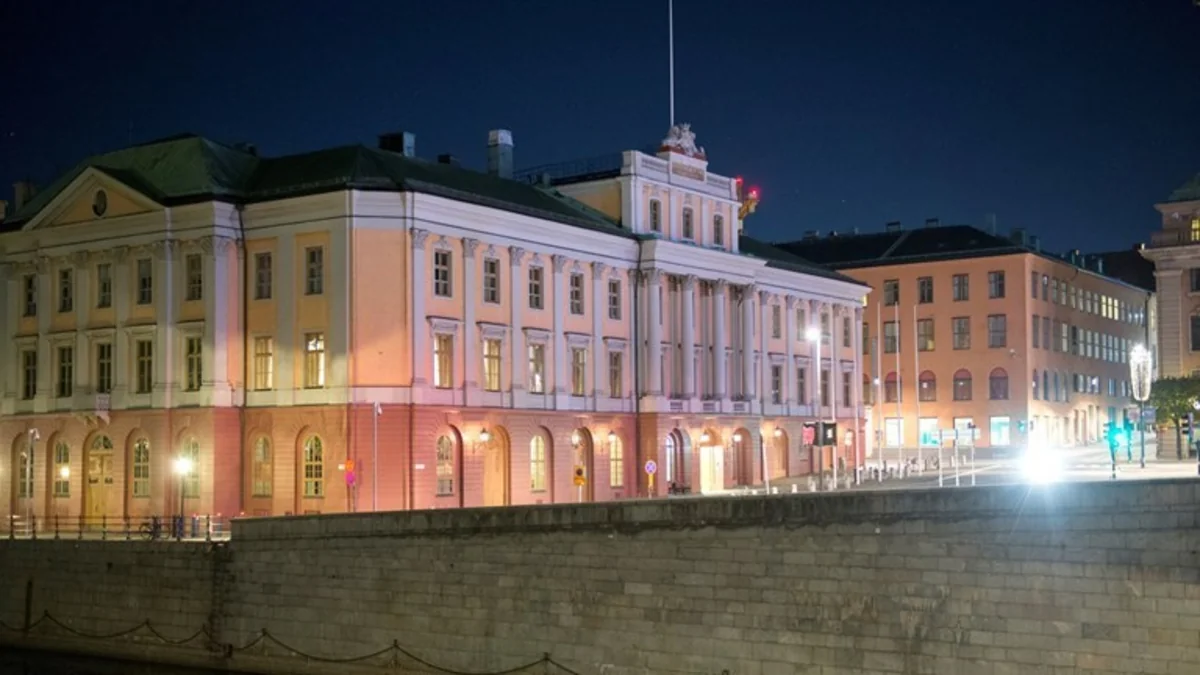 Macarıstan səfiri İsveç XİN-ə çağırılıb