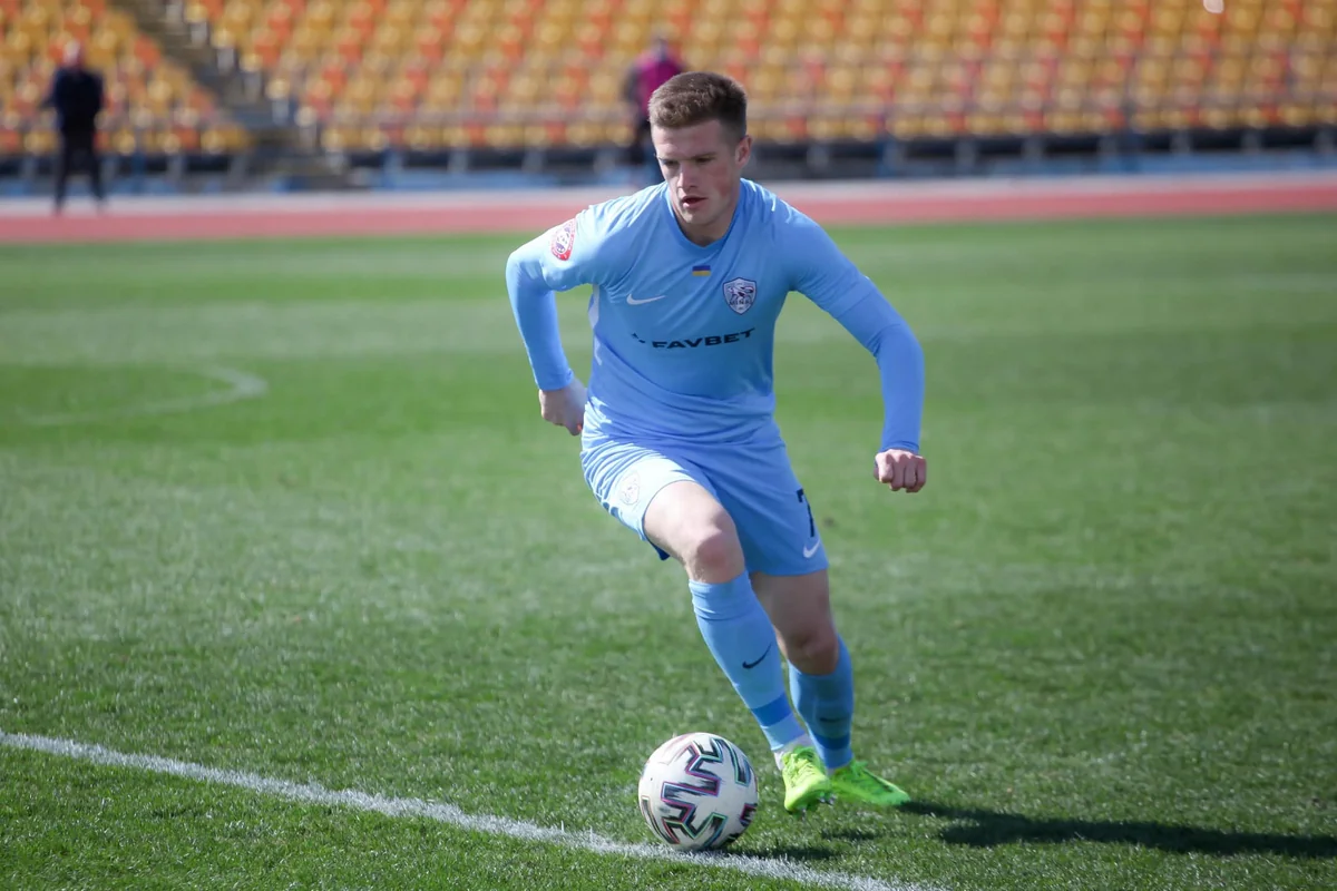 Millimizin futbolçusu Ukrayna klubu ilə yeni müqavilə imzaladı