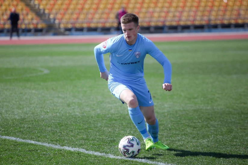 Millimizin futbolçusu Ukrayna klubu ilə yeni müqavilə imzaladı