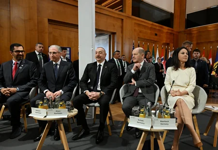 İlham Əliyev Berlində XV Petersberq İqlim Dialoqunun Yüksək Səviyyəli Seqmentində çıxış edib - YENİLƏNİB-5