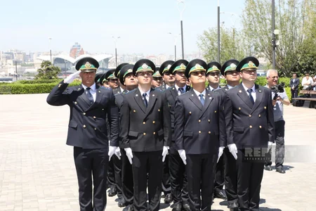 Azərbaycanda xidmətə yeni qəbul olunmuş gömrükçülər and içib