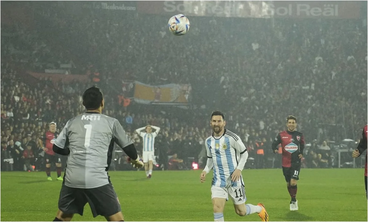 Messi doğum günündə het-trik edib
