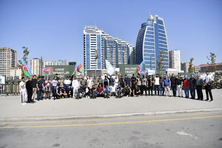 Bakıda şəhidlərin xatirəsinə həsr olunmuş veloyürüş keçirilib