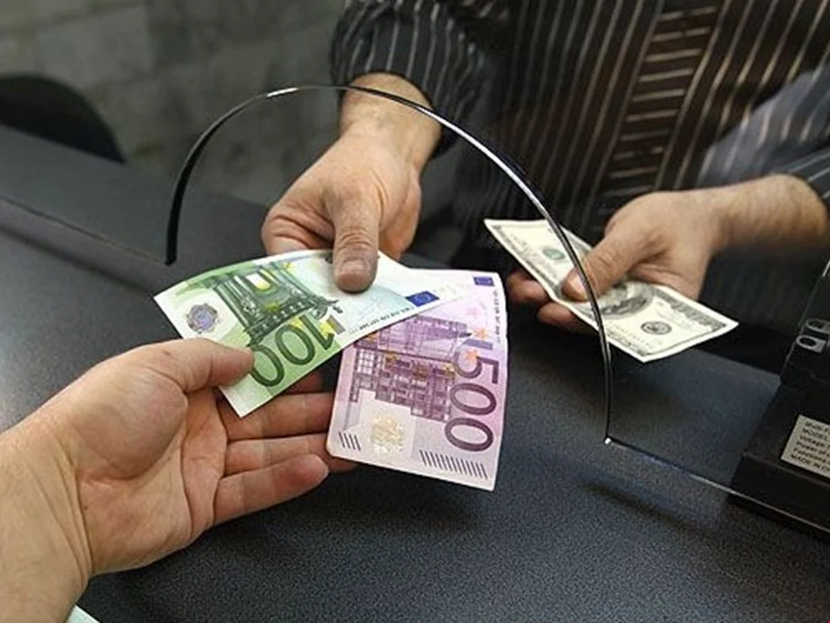 Azərbaycandan Gürcüstana pul köçürmələri azalıb