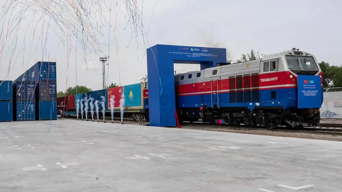 В Алматы открылся новый контейнерный терминал