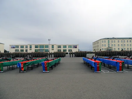 Azərbaycan hərbi qulluqçularının andiçmə mərasimi keçirilib - FOTO