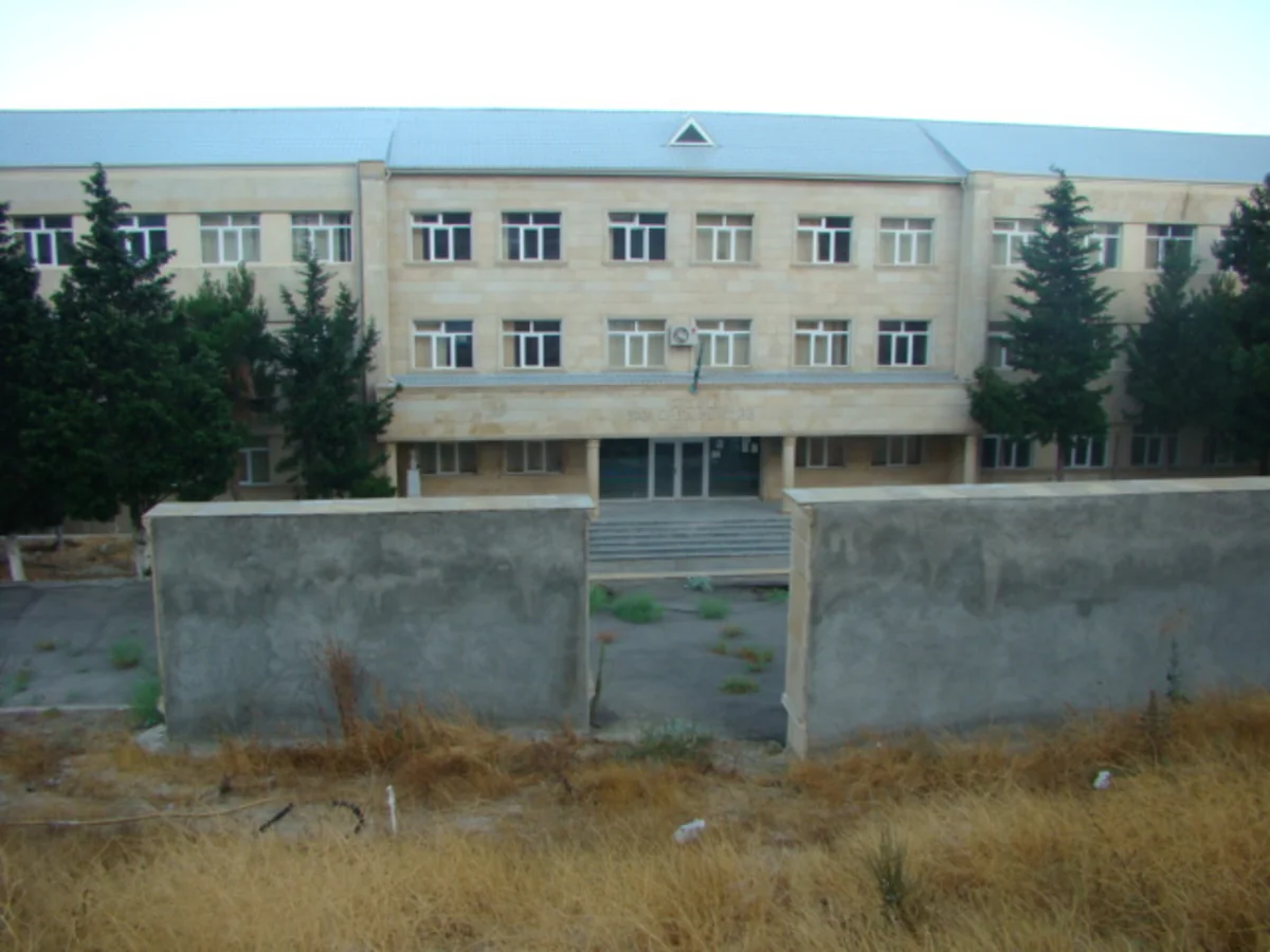 Bakıda bəzi təhsil müəssisələrinin cari təmirinə 2 milyon manat xərclənəcək